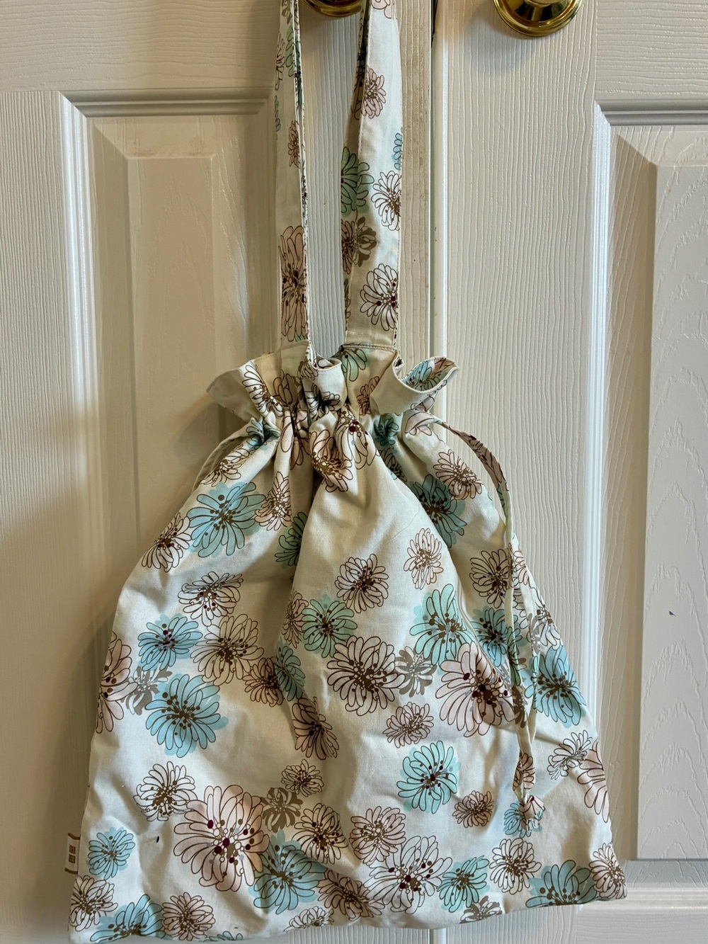 Uniqlo x Paul & Joe Floral Drawstring Tote Bag in Cream and Teal
